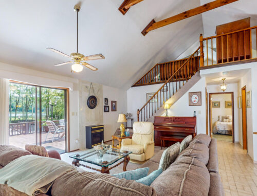 Living Room with View into the Loft — 1077alimeda