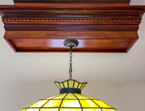 Detailed woodwork over the kitchen table — 1077alimeda